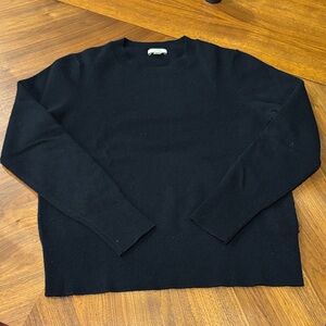Classic Crewneck Cashmere Sweater